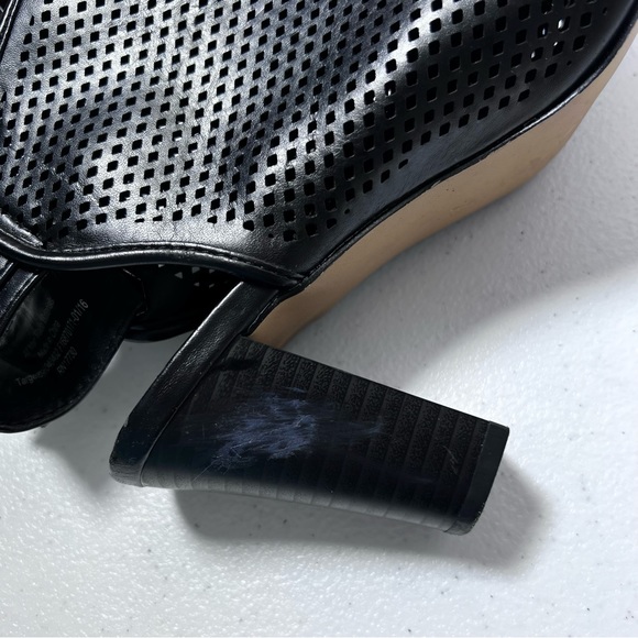 Merona Black Faux Leather Netted Peep Toe Block Heels Size 7.5 - Picture 11 of 11